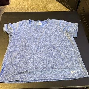 Nike tshirt